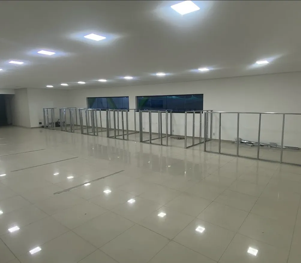 Estrutura das salas montada, obra da Studio Drywall