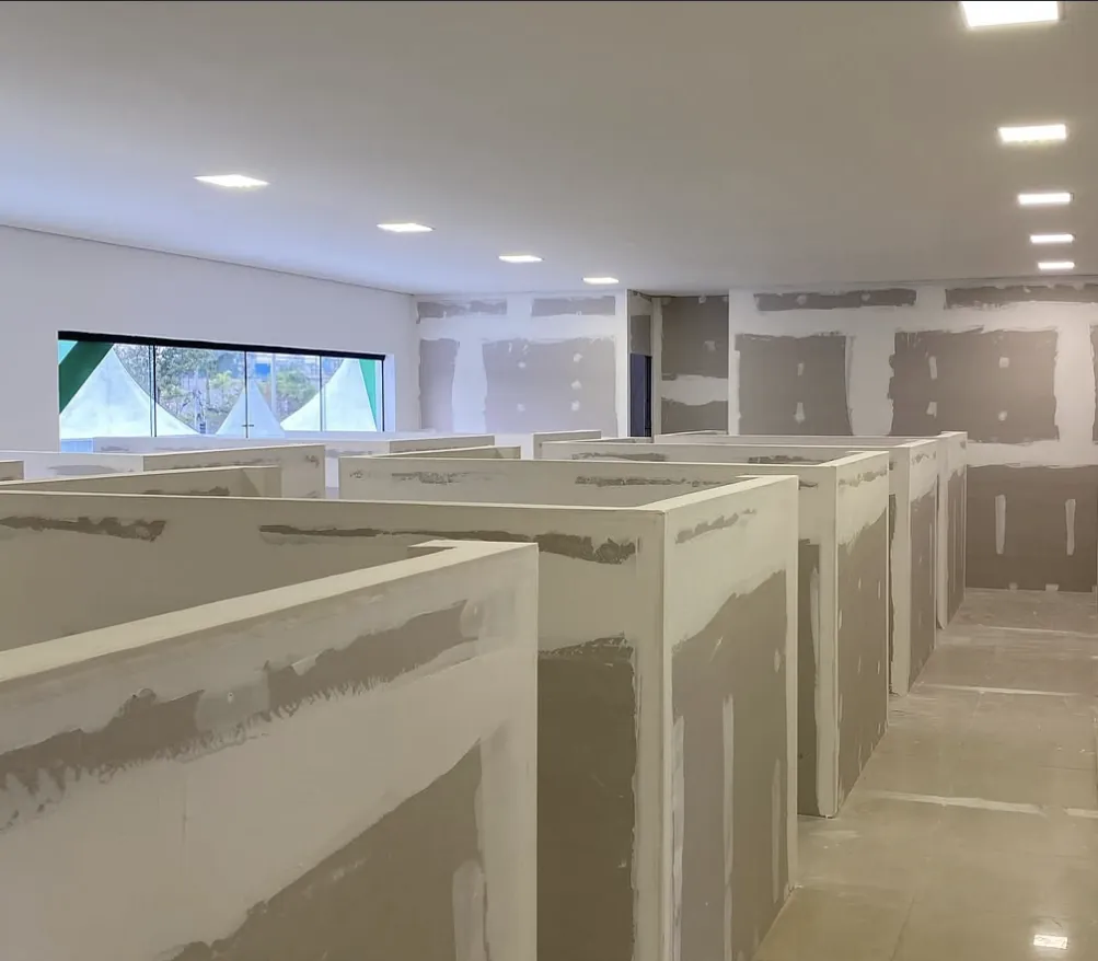 Salas de escritório em drywall, obra da Studio Drywall